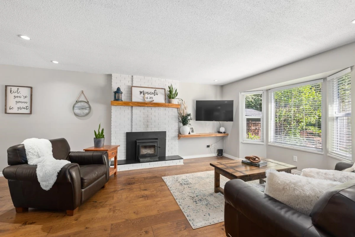 Living Room Photo of 1715 Imperial Avenue, Port Coquitlam, BC