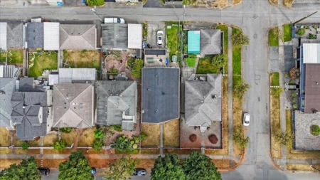 2593 E 25th Avenue, Vancouver, BC, Vancouver — Single Family Residence for sale