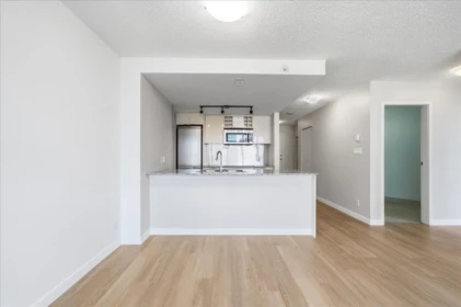 Kitchen Island Photo of 1605 788 Hamilton Street, Vancouver, BC