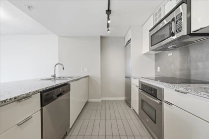 Primary Bathroom Photo of 1605 788 Hamilton Street, Vancouver, BC