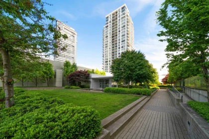 Garden / Landscaping Photo of 705 570 Emerson Street, Coquitlam, BC