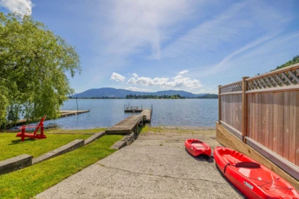 Mudroom Photo of 35210 Sward Road, Mission, BC