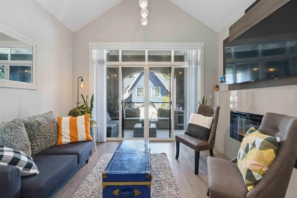 Powder Room Photo of 73 15677 28 Avenue, Surrey, BC