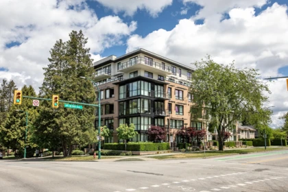 Garden / Landscaping Photo of 307 4488 Cambie Street, Vancouver, BC