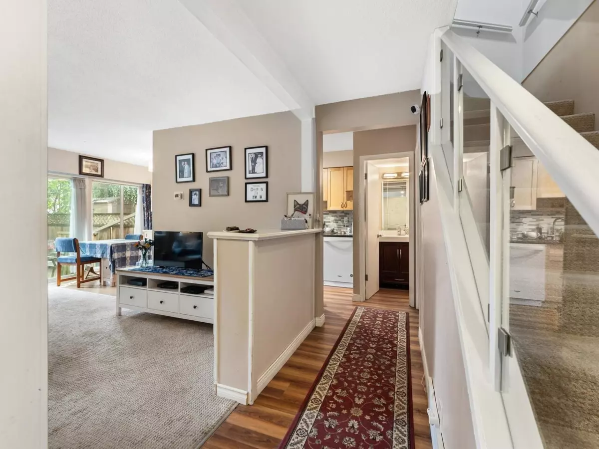 Family Room Photo of 5 10595 153 Street, Surrey, BC