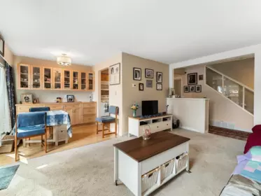 Kitchen Photo of 5 10595 153 Street, Surrey, BC