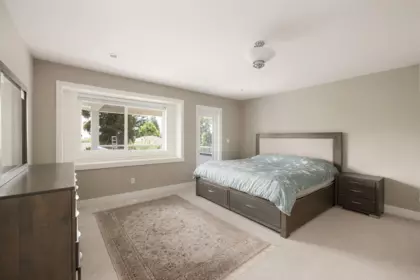 Swimming Pool Photo of 481 W Windsor Road, North Vancouver, BC