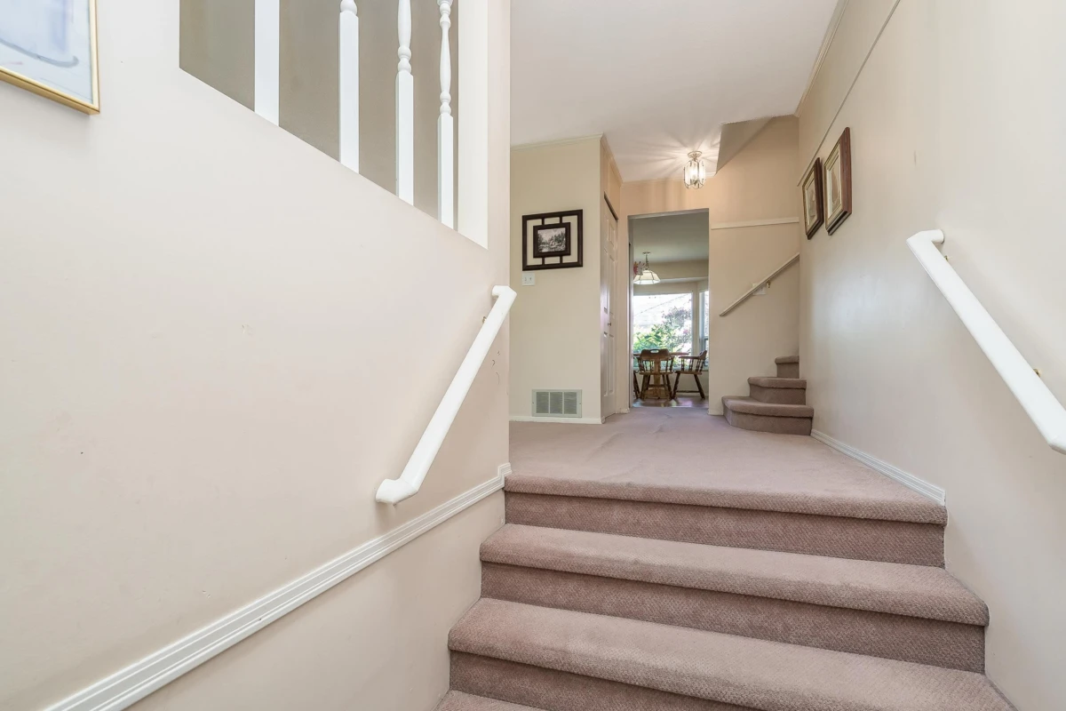 Family Room Photo of 15911 111 Avenue, Surrey, BC