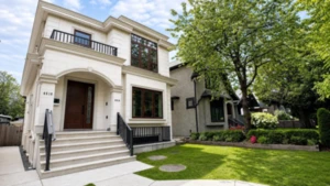 4618 W 8th Avenue, Vancouver, BC