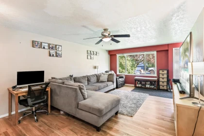 Breakfast Nook Photo of 21530 123 Avenue, Maple Ridge, BC