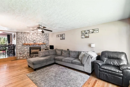 Kitchen Photo of 21530 123 Avenue, Maple Ridge, BC