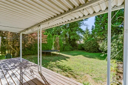 Staircase Photo of 21530 123 Avenue, Maple Ridge, BC