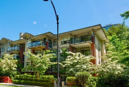 202 200 Capilano Road, Port Moody, BC, Port Moody — Apartment/Condo for sale