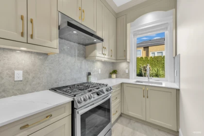 Basement Recreation Room Photo of 8460 Fairway Road, Richmond, BC