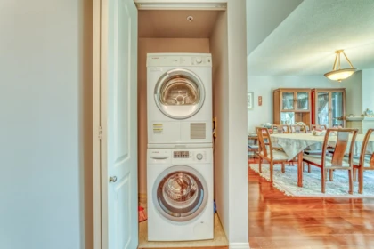 Mudroom Photo of 403 688 Fairchild Road, Vancouver, BC