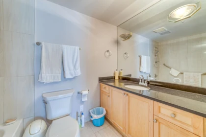 Office / Den Photo of 403 688 Fairchild Road, Vancouver, BC