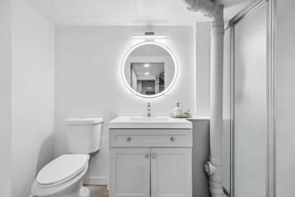 Powder Room Photo of 936 W 17th Avenue, Vancouver, BC