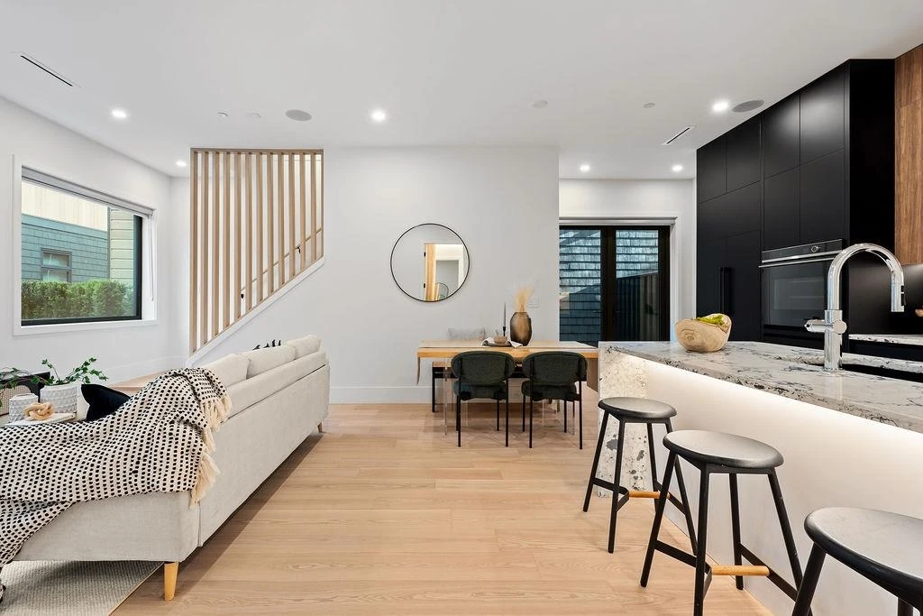 Living Room Photo of 2 5034 Granville Street, Vancouver, BC