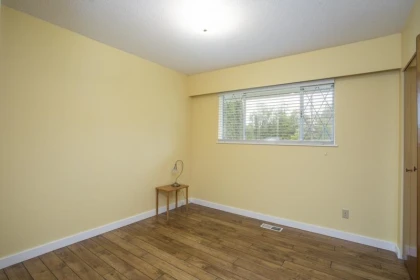 Bedroom 2 Photo of 12104 261 Street, Maple Ridge, BC