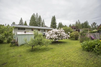 Garage Interior Photo of 12104 261 Street, Maple Ridge, BC