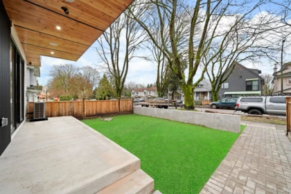 1 1967 E 13th Avenue, Vancouver, BC, Vancouver — Half Duplex for sale