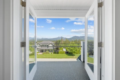 Entry Foyer Photo of 25540 Godwin Drive, Maple Ridge, BC