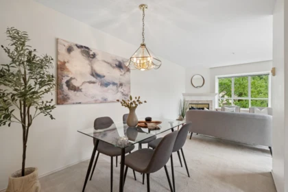 Kitchen Island Photo of 302 228 E 14th Avenue, Vancouver, BC