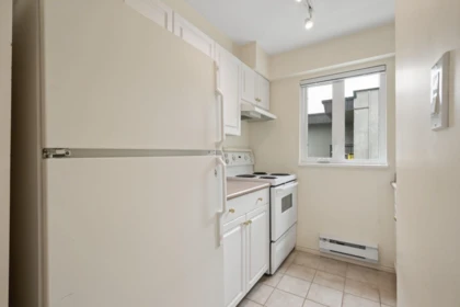 Primary Bedroom Photo of 302 228 E 14th Avenue, Vancouver, BC