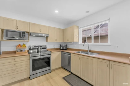 Breakfast Nook Photo of 76 8888 151 Street, Surrey, BC