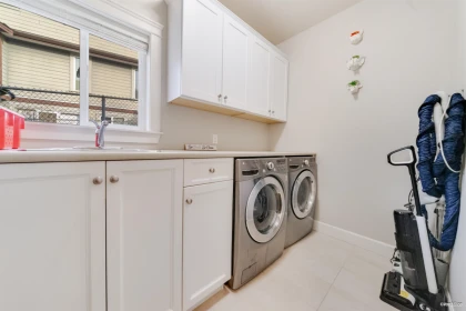 Walk-In Closet Photo of 1479 Southview Street, Coquitlam, BC