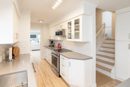 Walk-In Closet Photo of 976 Habgood Street, White Rock, BC