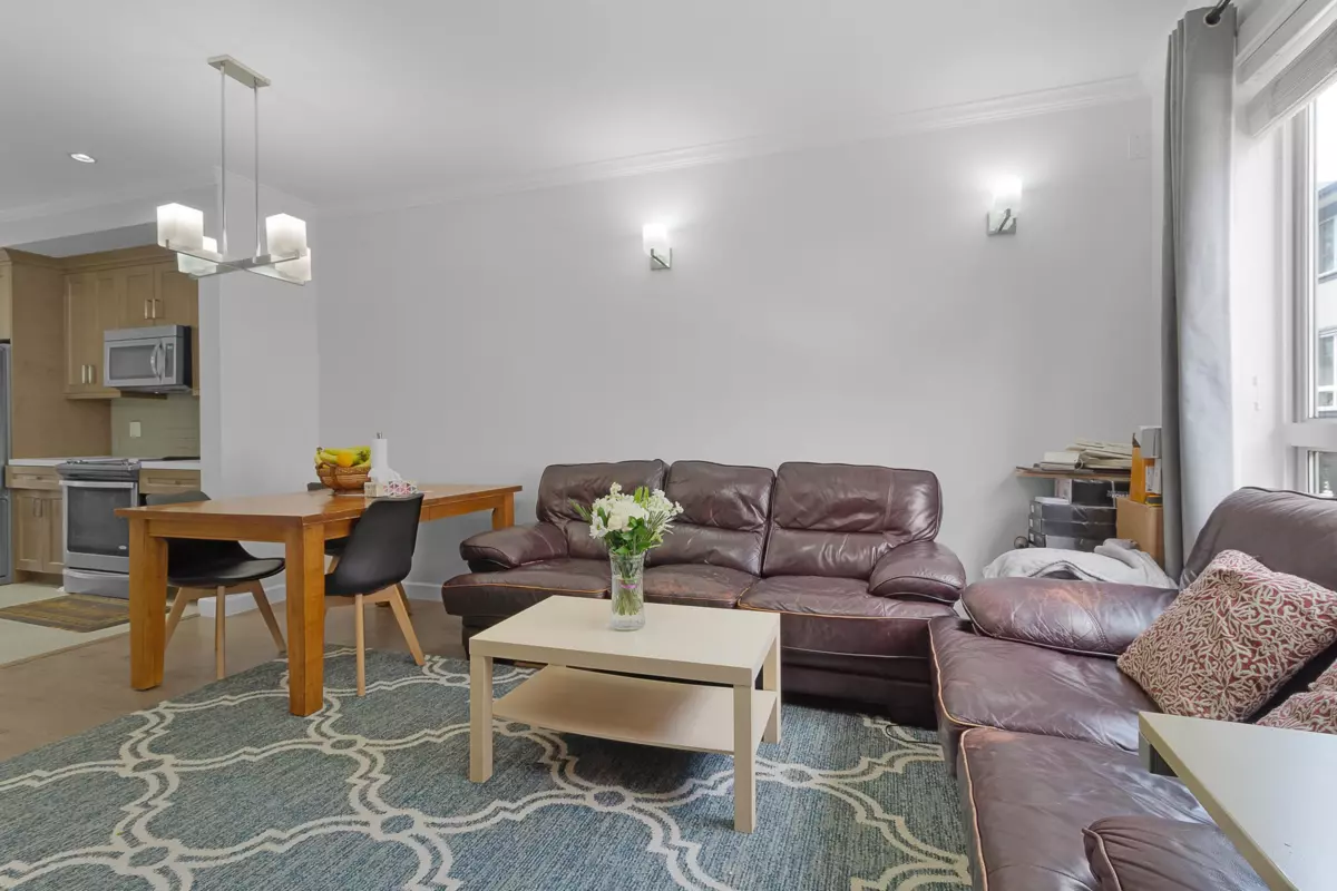 Dining Area Photo of 31 16127 87 Avenue, Surrey, BC