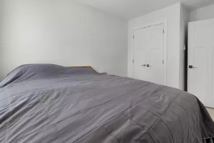 Hallway Photo of 31 16127 87 Avenue, Surrey, BC
