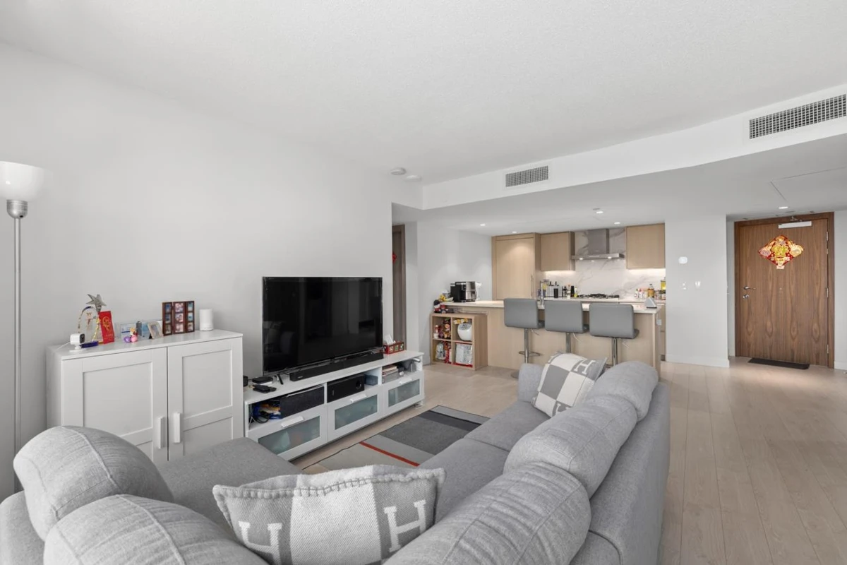 Dining Area Photo of 1281 8608 Hazelbridge Way, Richmond, BC