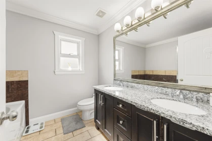 Guest Bathroom Photo of 15032 60 Avenue, Surrey, BC