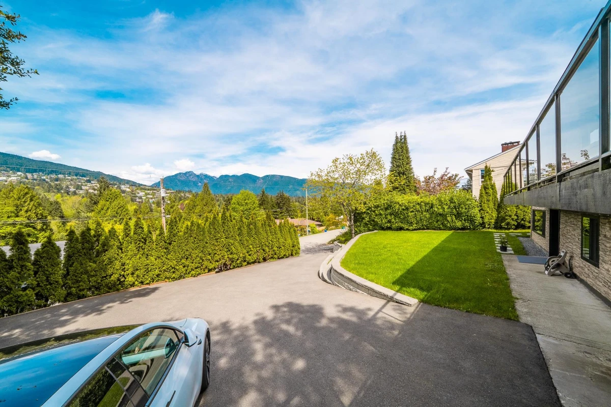 Exterior Rear Photo of 880 Jefferson Avenue, West Vancouver, BC