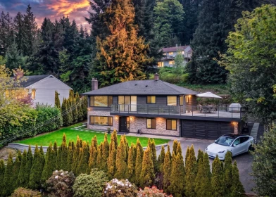 Aerial View of 880 Jefferson Avenue, West Vancouver, BC