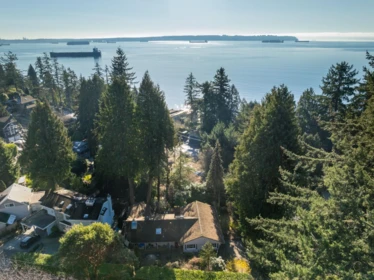 4028 Rose Crescent, West Vancouver, BC, West Vancouver — Single Family Residence for sale
