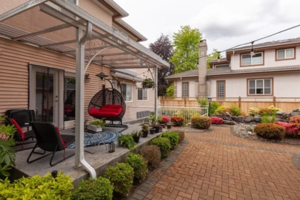 Backyard Photo of 1989 W 52nd Avenue, Vancouver, BC