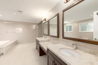 Laundry Room Photo of 1989 W 52nd Avenue, Vancouver, BC