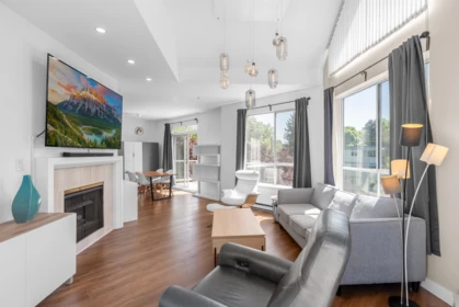 303 8651 Ackroyd Road, Richmond, BC, Richmond — Apartment/Condo for sale