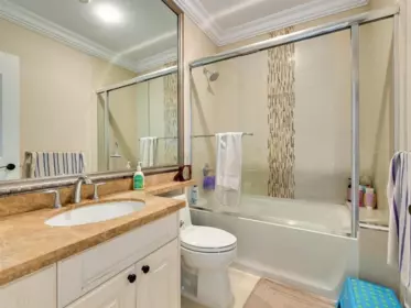 Hallway Photo of 13975 28 Avenue, Surrey, BC