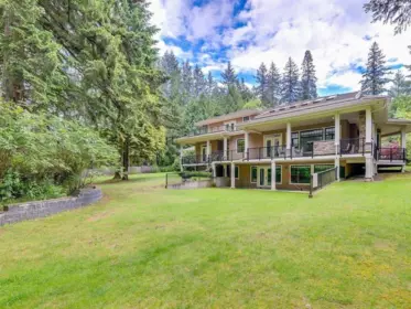 Hot Tub / Spa Photo of 13975 28 Avenue, Surrey, BC