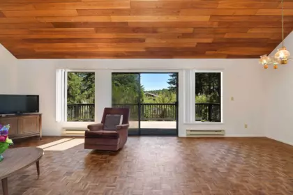 Entry Foyer Photo of 177 Spinnaker Drive, Mayne Island, BC