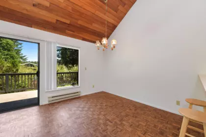 Hallway Photo of 177 Spinnaker Drive, Mayne Island, BC