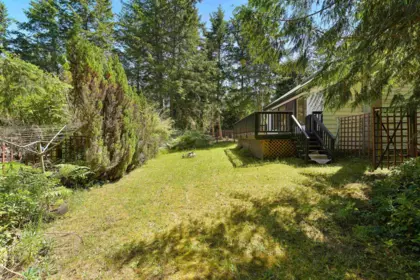 Primary Bedroom Photo of 177 Spinnaker Drive, Mayne Island, BC