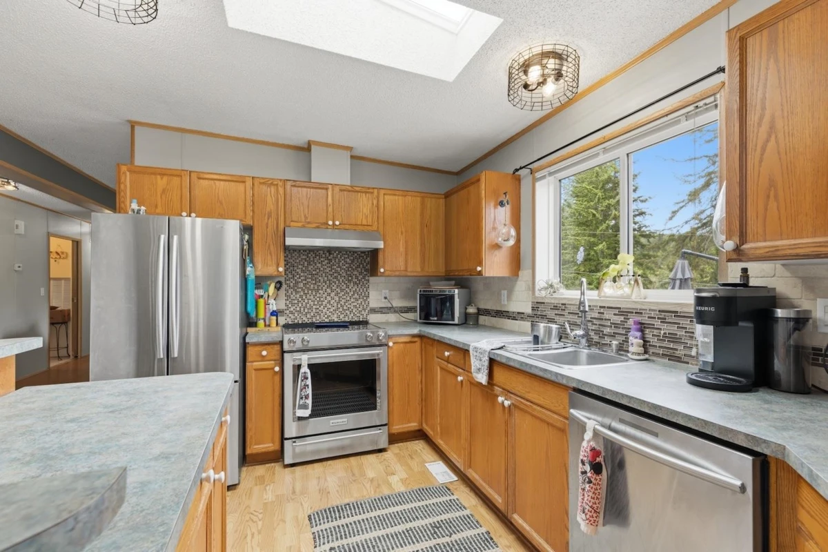 Family Room Photo of 4580 Rondeview Road, Madeira Park, BC