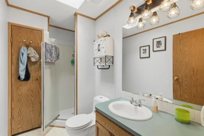 Powder Room Photo of 4580 Rondeview Road, Madeira Park, BC