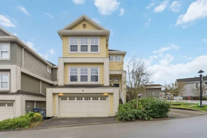 4 3495 147a Street, Surrey, BC, Surrey — Single Family Residence for sale