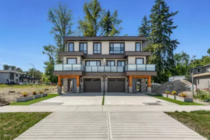 101 10009 173a Street, Surrey, BC, Surrey — Half Duplex for sale